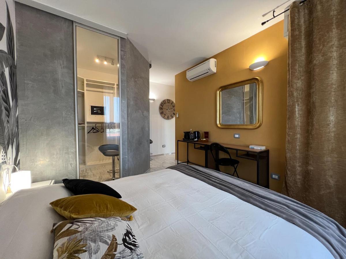 Holy-Day Rooms Milano Экстерьер фото