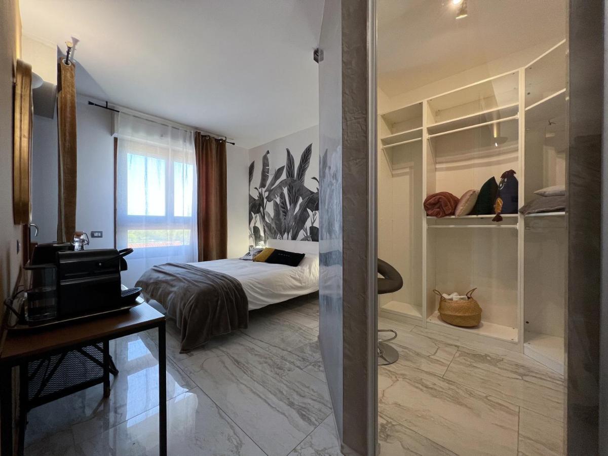 Holy-Day Rooms Milano Экстерьер фото