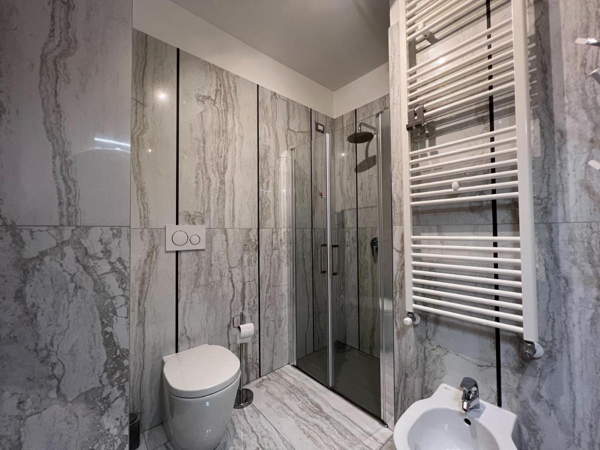 Holy-Day Rooms Milano Экстерьер фото