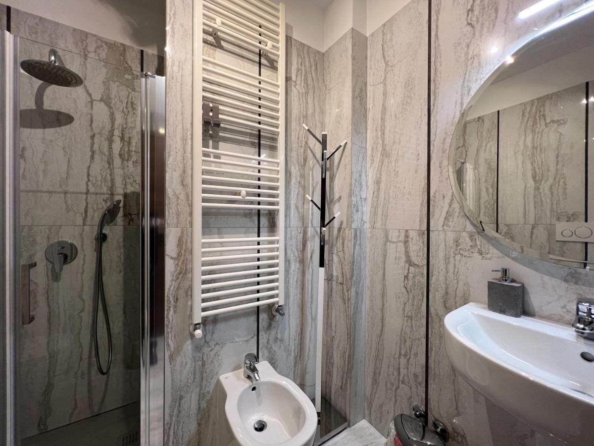 Holy-Day Rooms Milano Экстерьер фото